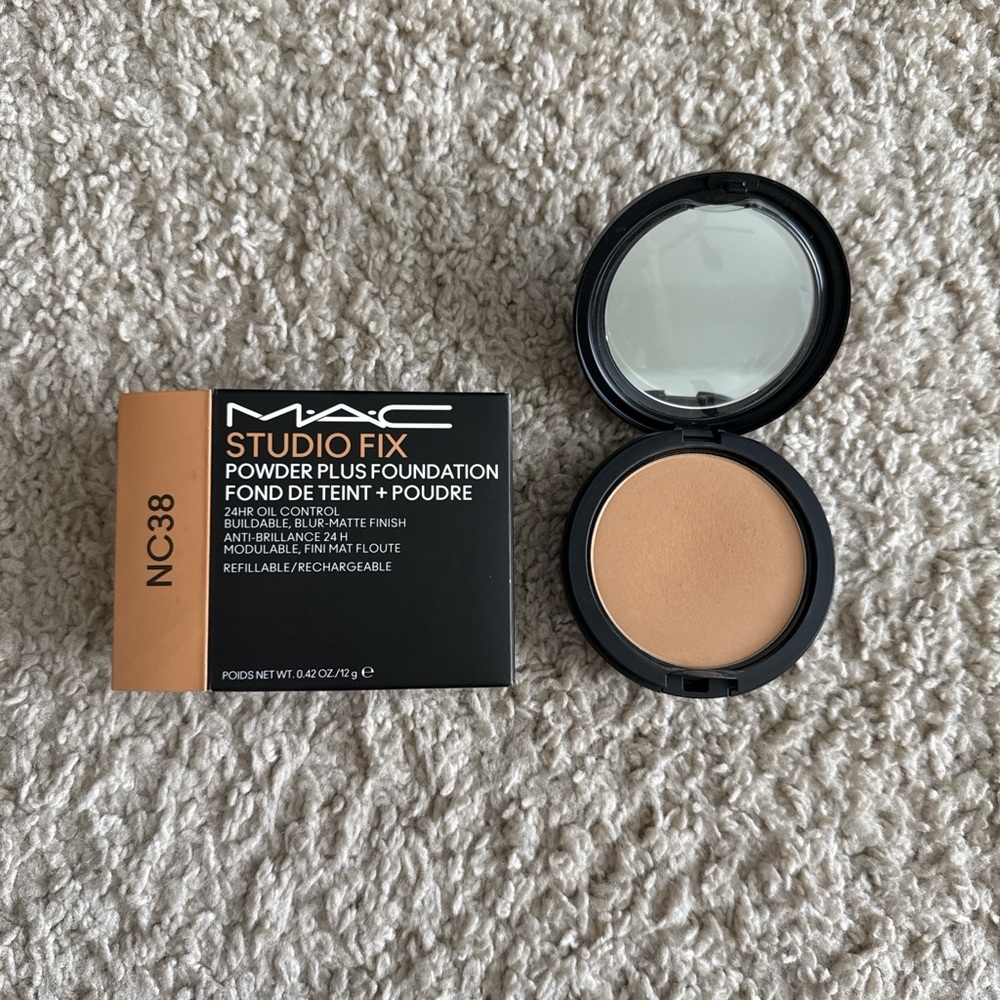 MAC Cosmetics Tan Studio Fix Foundation Matte Finish